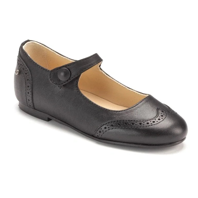 Black soft leather strap for girls by Manuela de Juan - Wingtip Mary Jane strap in Spain