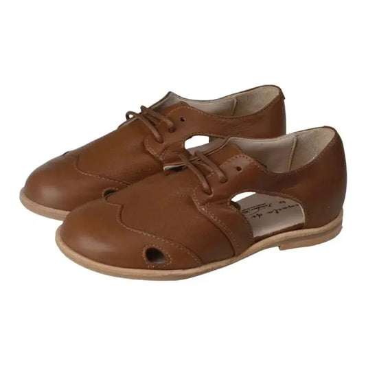 Boy's tan soft leather lace shoes by Manuela de Juan, made from high-quality soft leather in Spain