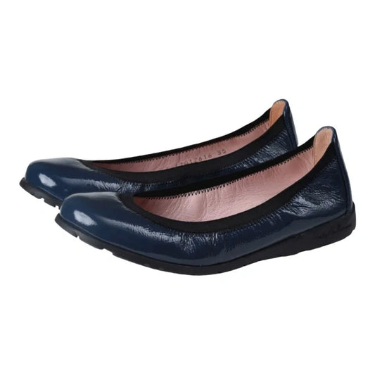 Blue Patent Leather Flats for Teen/Women by Pretty Ballerinas - Manuela de Juan - Spain - casual flats - blue color.