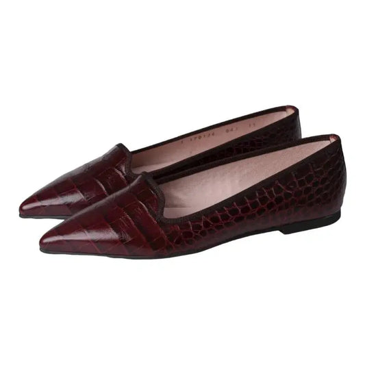 Brown croc leather smoking loafer for teens and women by Pretty Ballerinas - ideal for casual occasions.